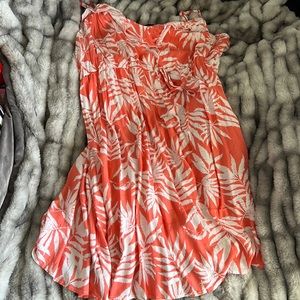 Brand: torrid. Size:3+.  Color: peach